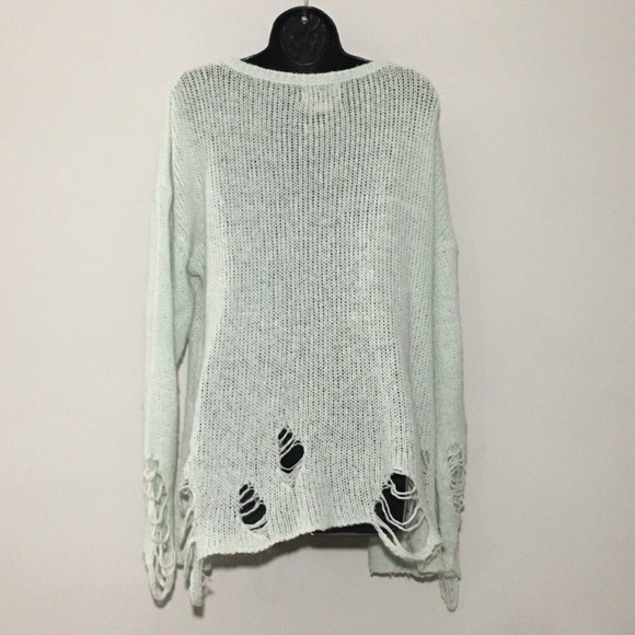 Wildfox big heart Lennon distressed sweater - Picture 4 of 6
